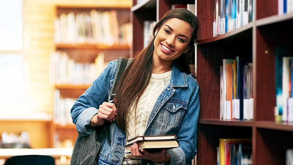inset-college-student-image